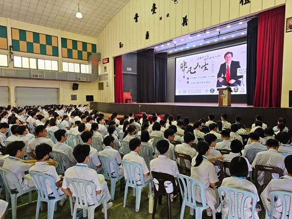 DYWU778JQpLIGmbPFoIi.jpg